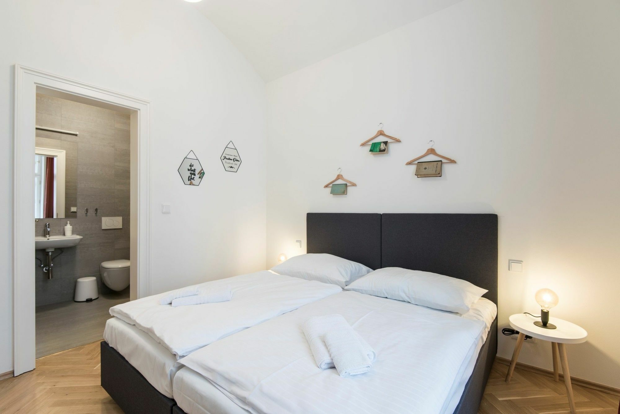 Rehorova Apartments Прага Экстерьер фото